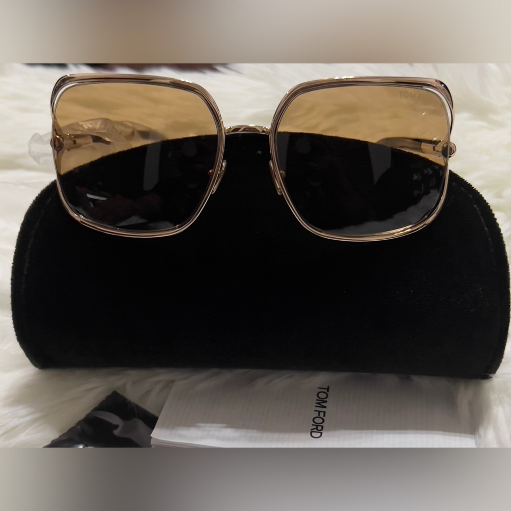 TOM FORD Goldie FT1092 Rose Gold/Havana Brown Butterfly Ladies Sunglasses - Picture 8 of 13